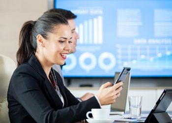 Profesionales con habilidades digitales ganan hasta un 25% más