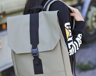 Camina con confianza y viste con fuerza