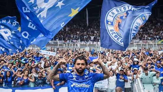 Gabigol fue presentado en Cruzeiro ante más de 40 mil personas