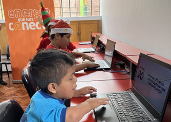 Primax dona laboratorio de cómputo al CEBE República Dominicana