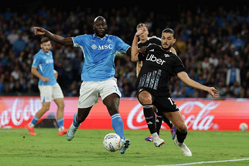 Nápoles pierde 2-1 en Como y cede liderato de Serie A al Inter