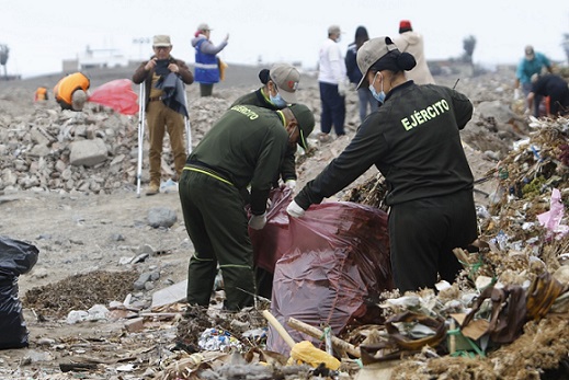 400 bolsas de residuos sólidos se retiraron de Sitio Arqueológico Necrópolis en Ancón