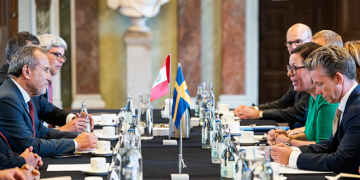 Perú y Suecia exploran oportunidades de cooperación en seguridad y defensa